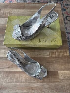 Women J Renee Silver Glitter Open Toe Slingback Pumps with Bow size 9 Cinderella